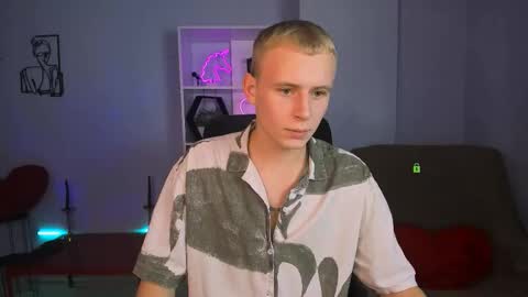 Snapshot of rafael_bien chatting on 11-18-25, 03:16 rafael online show from 11-18-25, 03:16