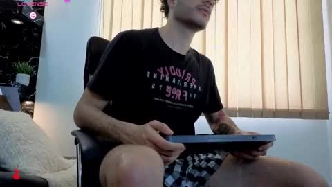 R A F A E L online show from 12-20-25, 08:38