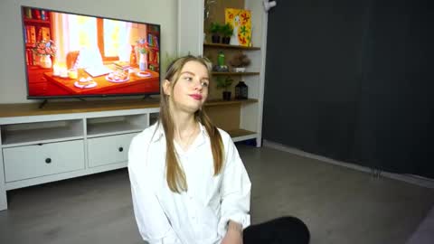 Amina online show from 09-16-25, 07:53