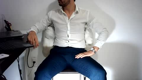 Snapshot of rafaelssk chatting on 07-13-26, 11:18 elenacam online show from 07-13-26, 11:18
