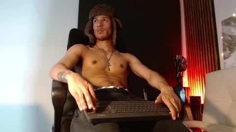Snapshot of rafaelstone chatting on 12-28-24, 10:14 IG online show from 12-28-24, 10:14