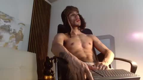 Snapshot of rafaelstone chatting on 01-10-25, 03:50 IG online show from 01-10-25, 03:50