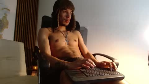 Snapshot of rafaelstone chatting on 01-14-25, 08:41 IG online show from 01-14-25, 08:41