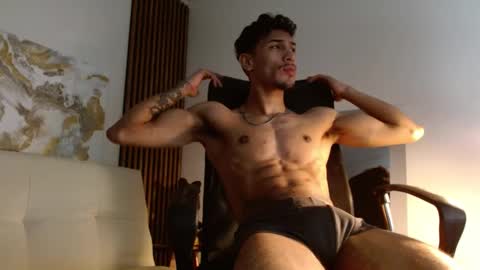 Snapshot of rafaelstone chatting on 01-25-25, 05:07 IG online show from 01-25-25, 05:07