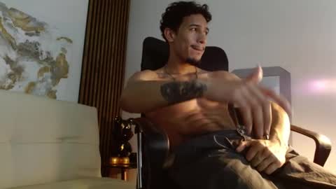 Snapshot of rafaelstone chatting on 02-11-25, 03:08 IG online show from 02-11-25, 03:08