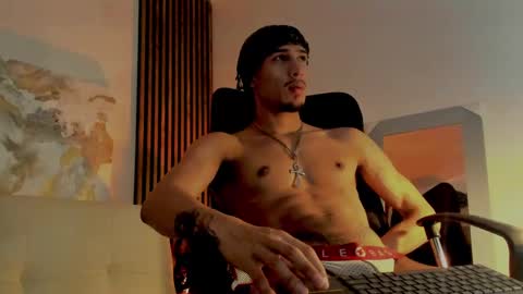 Snapshot of rafaelstone chatting on 02-23-25, 04:28 IG online show from 02-23-25, 04:28