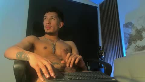 Snapshot of rafaelstone chatting on 03-07-25, 09:51 IG online show from 03-07-25, 09:51