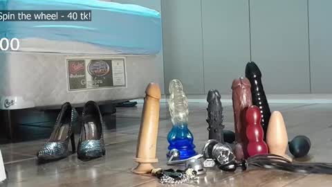 Snapshot of rafaslave chatting on 02-14-25, 04:15 Rafa Slave online show from 02-14-25, 04:15