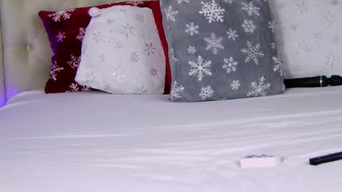 Snapshot of ragazzabellaa chatting on 11-26-25, 06:36 Monica online show from 11-26-25, 06:36