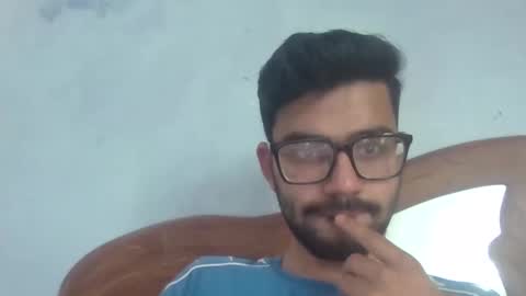 Snapshot of rahu836516 chatting on 04-11-26, 09:13 rahu836516 online show from 04-11-26, 09:13