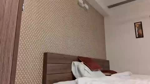 Snapshot of rahulr0 chatting on 02-14-25, 04:37 Rahul online show from 02-14-25, 04:37