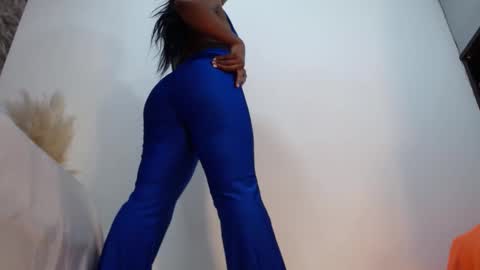 raichellcooper1 online show from 09-27-25, 04:23