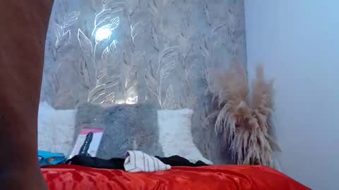 raichellcooper1 online show from 12-16-25, 06:46