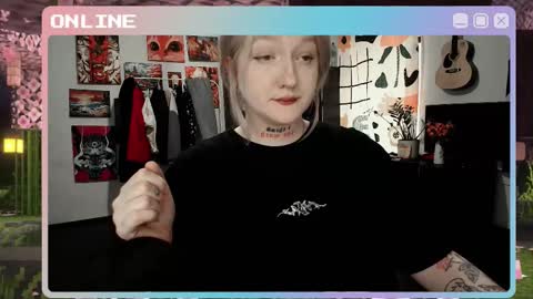 Snapshot of raiingurl chatting on 10-22-25, 10:15 Kate online show from 10-22-25, 10:15