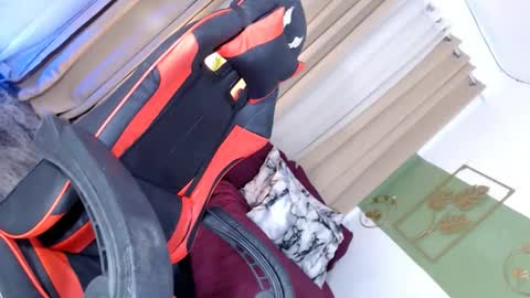 itsmeRailey online show from 02-17-25, 12:38