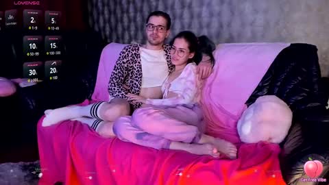 Snapshot of rainbowpony420 chatting on 02-09-25, 08:13 Joline and Alexa online show from 02-09-25, 08:13