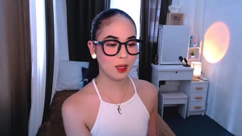 raindrizzle1706 online show from 09-10-25, 08:14