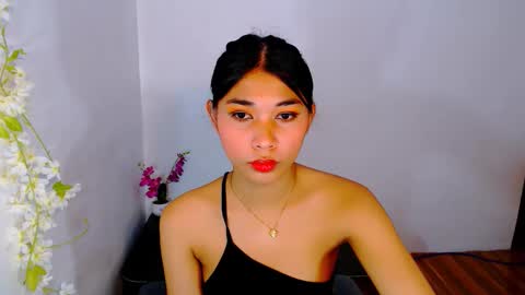 raindrizzle1706 online show from 11-25-25, 06:52