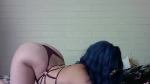 Snapshot of raineydayze chatting on 05-20-26, 04:51 Rainey online show from 05-20-26, 04:51