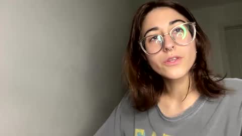 Snapshot of raiyvyn chatting on 12-06-24, 04:03 Ray Ray online show from 12-06-24, 04:03