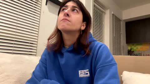 Snapshot of raiyvyn chatting on 12-20-24, 04:53 Ray Ray online show from 12-20-24, 04:53