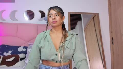  Nina  online show from 04-19-26, 04:12