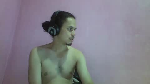 Snapshot of raku2386 chatting on 09-28-25, 01:11 Ken online show from 09-28-25, 01:11