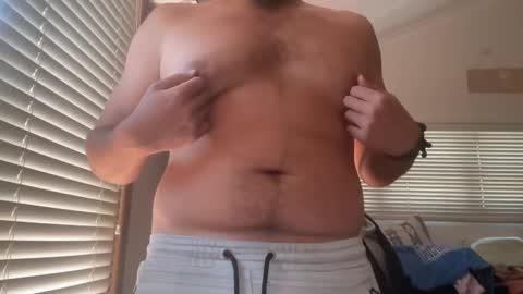 Snapshot of ralve31 chatting on 01-04-25, 01:52 C2C Spanish 27 online show from 01-04-25, 01:52