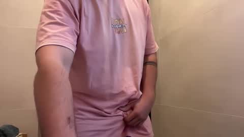 Snapshot of ralve31 chatting on 11-07-25, 11:21 C2C Spanish 27 online show from 11-07-25, 11:21