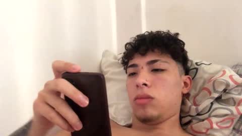 Snapshot of ramiroo2312 chatting on 02-19-25, 11:38 ramiroo2312 online show from 02-19-25, 11:38