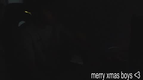 Snapshot of ramisexyloveyou chatting on 12-27-24, 01:53 Ramiro online show from 12-27-24, 01:53