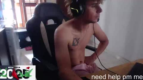 Snapshot of ramisexyloveyou chatting on 01-05-25, 06:24 Ramiro online show from 01-05-25, 06:24