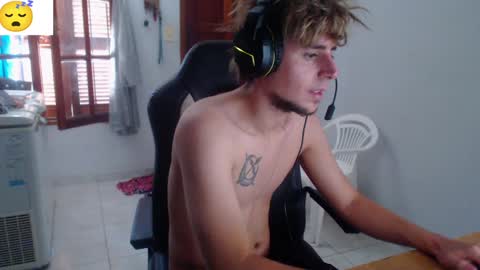 Snapshot of ramisexyloveyou chatting on 02-02-25, 05:59 Ramiro online show from 02-02-25, 05:59