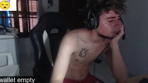 Snapshot of ramisexyloveyou chatting on 02-03-25, 12:47 Ramiro online show from 02-03-25, 12:47