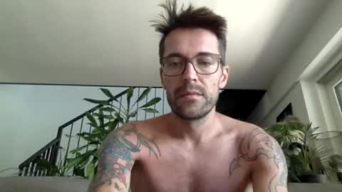 Snapshot of ramler0815 chatting on 07-09-26, 08:51 ramler0815 online show from 07-09-26, 08:51