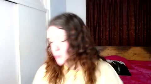 Snapshot of ramona15 chatting on 06-20-26, 11:07 Ramona online show from 06-20-26, 11:07