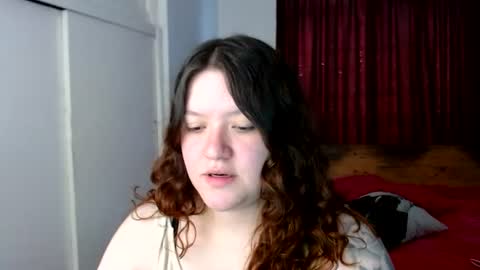Snapshot of ramona15 chatting on 07-11-26, 10:44 Ramona online show from 07-11-26, 10:44