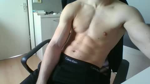 ramonjoosse2001 online show from 02-24-26, 12:36