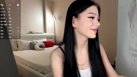 Luna online show from 02-09-26, 04:22