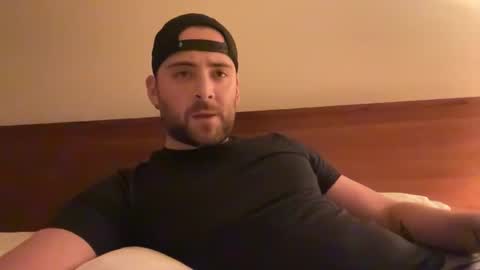 Snapshot of randomdude5950 chatting on 01-29-25, 02:30 randomdude5950 online show from 01-29-25, 02:30