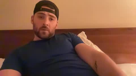 randomdude5950 online show from 05-18-26, 04:07