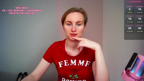 Snapshot of randycherry chatting on 07-09-26, 02:54 Cherry Miss Cherry online show from 07-09-26, 02:54