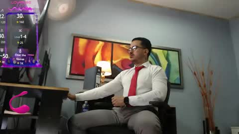 Snapshot of randylukehot chatting on 05-28-26, 10:12 randylukehot online show from 05-28-26, 10:12