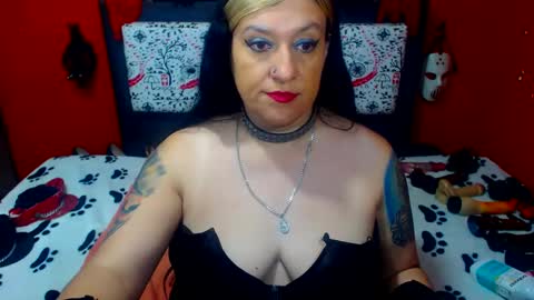 Sonia online show from 01-29-25, 01:37