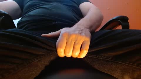 Snapshot of randystonecock chatting on 10-09-25, 06:06 randystonecock online show from 10-09-25, 06:06