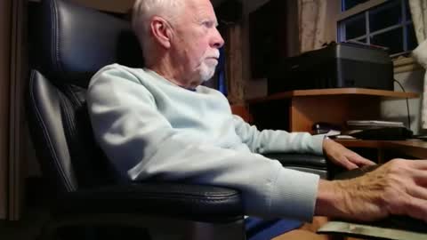 Snapshot of ranger1001 chatting on 01-06-25, 09:22 ranger1001 online show from 01-06-25, 09:22