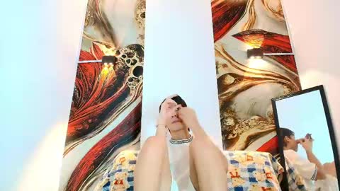 raphael_nyon1 online show from 05-02-26, 04:17