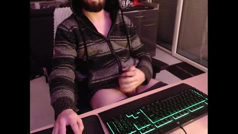 Snapshot of raphfun chatting on 01-06-25, 04:55 Raph online show from 01-06-25, 04:55