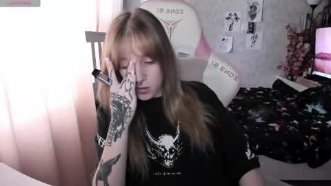 Rapunzel online show from 05-06-26, 01:16