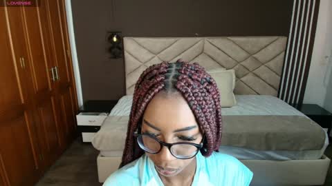 Snapshot of raqueljones_ chatting on 01-07-25, 11:58 Raquel online show from 01-07-25, 11:58